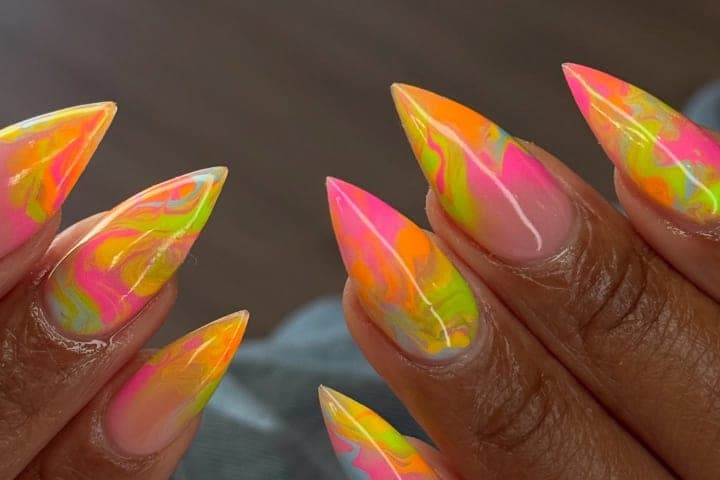 Nail design thumbnail for Instagram post DMv6gijyfhs