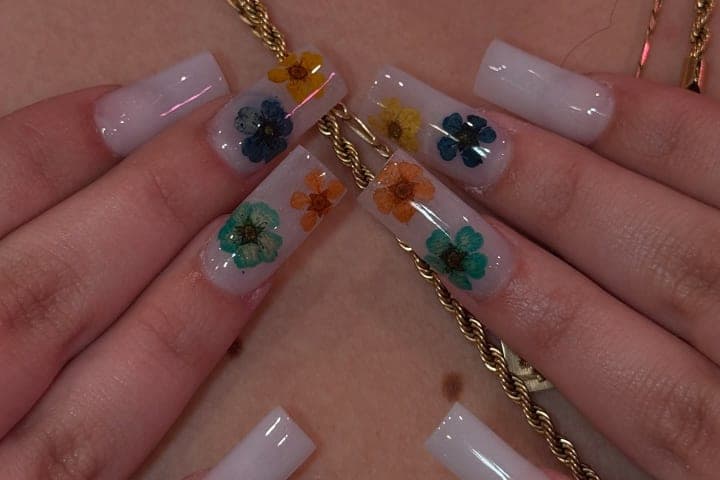Nail design thumbnail for Instagram post DHM9_W5Pjd4