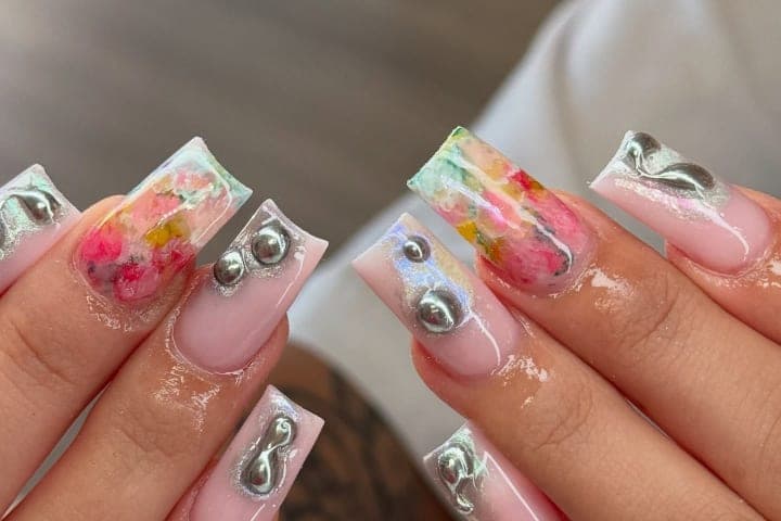 Nail design thumbnail for Instagram post DMzH4lUOE2a