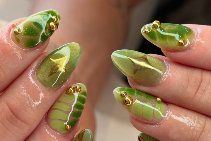 Nail design thumbnail for Instagram post DKD_vfXR4Y1