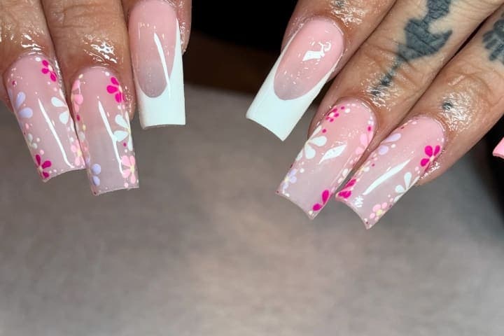 Nail design thumbnail for Instagram post DGeRZqlS6oF