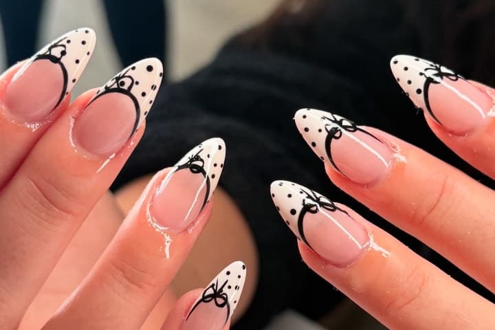 Nail design thumbnail for Instagram post DNWhwKOSJVA