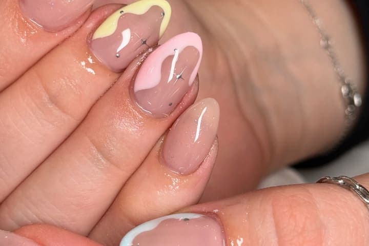 Nail design thumbnail for Instagram post DIkjVHupb5-