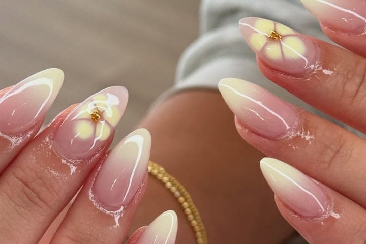 Nail design thumbnail for Instagram post DLZL8aJu-o0