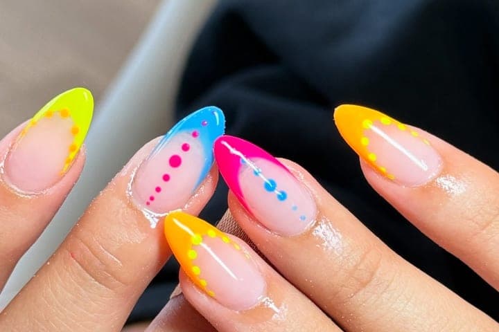 Nail design thumbnail for Instagram post DLrHSD7OiQE