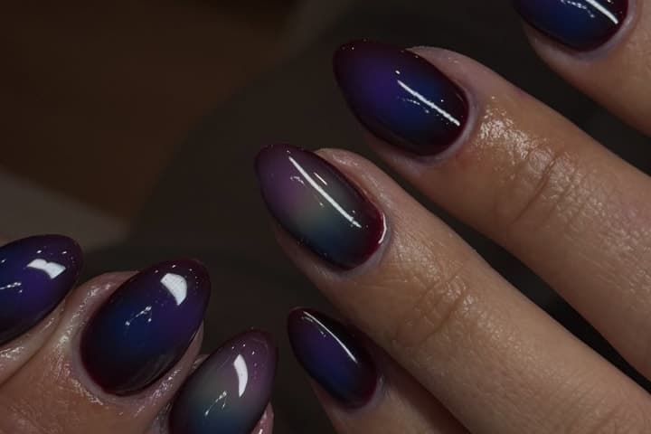 Nail design thumbnail for Instagram post DTwXl3hFAAg