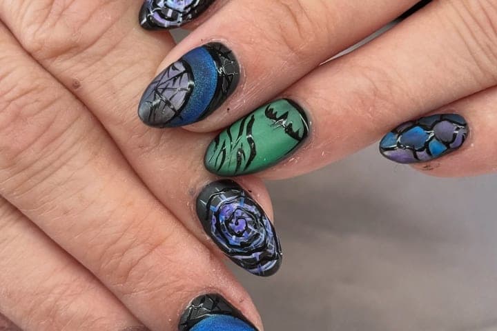 Nail design thumbnail for Instagram post DOPNW4BEsg8