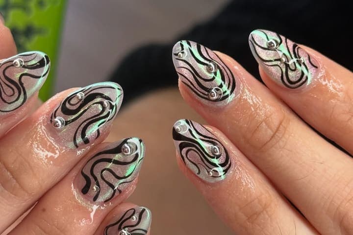 Nail design thumbnail for Instagram post DI7C3xlTfav